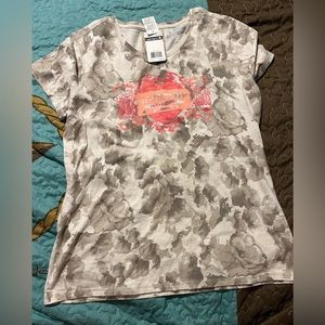 Women's Carhartt shirt. Size large